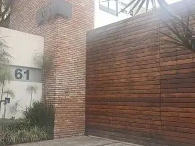 Renta Casa En Condominio Con Jardín Privado Y Vigilancia 24/7 · Zona De San Jerónimo / San Francisco