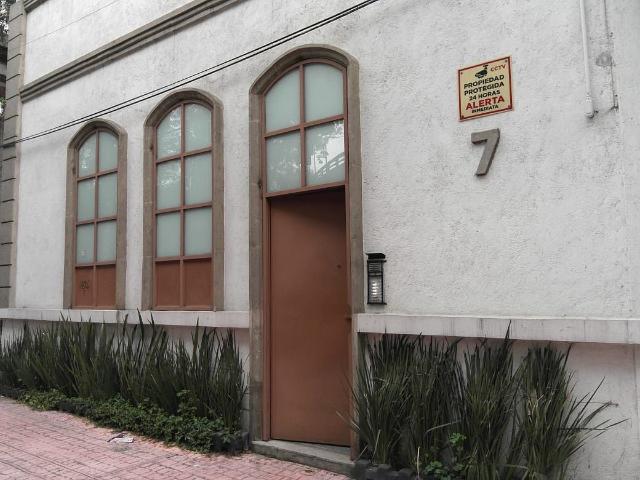 RENTA CASA EN CONDOMINIO AMUEBLADA COLONIA TACUBA