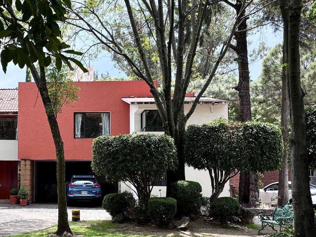 Renta casa en condominio en Tepepan
