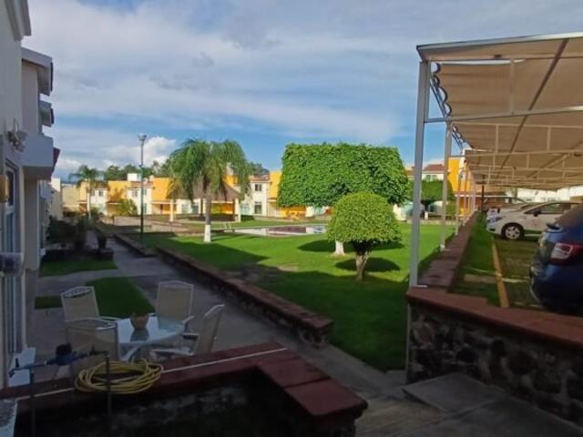 Renta Casa en Condominio Pedregal Las Flores