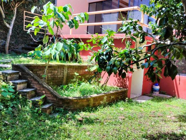 Renta casa en Fracc. Lomas del Tejar