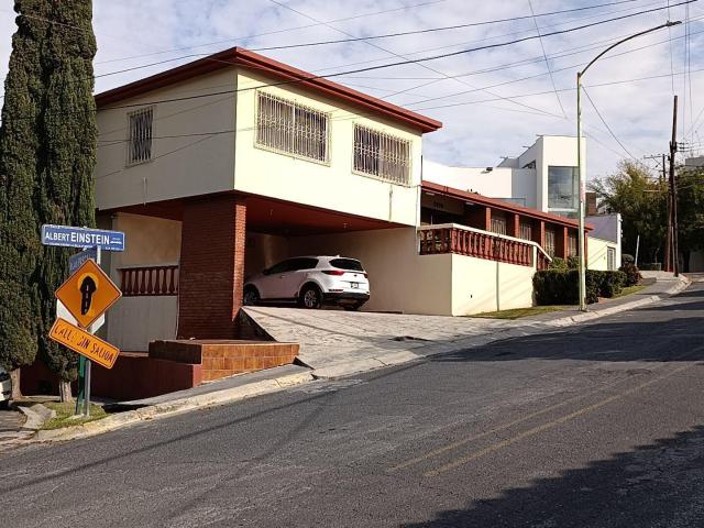 RENTA CASA EN GUADALUPE AMUEBLADA