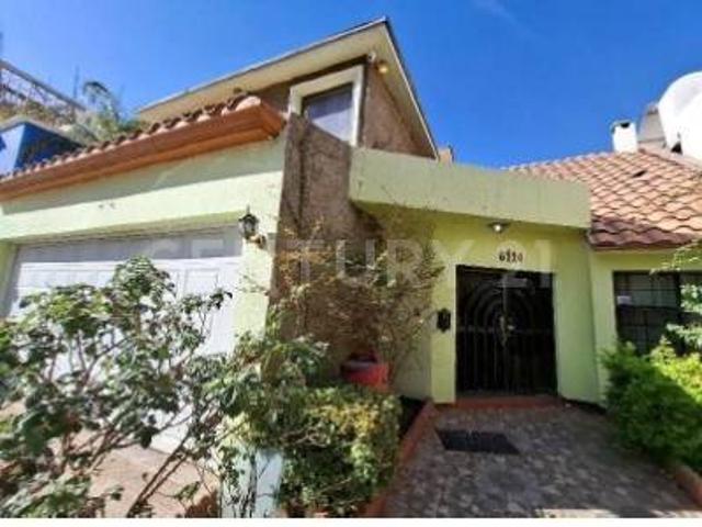 RENTA CASA EN JARDINES DEL SAN FRANCISCO