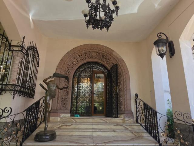 RENTA CASA EN PASEO DE LA REFORMA LOMAS DE CHAPULTEPEC