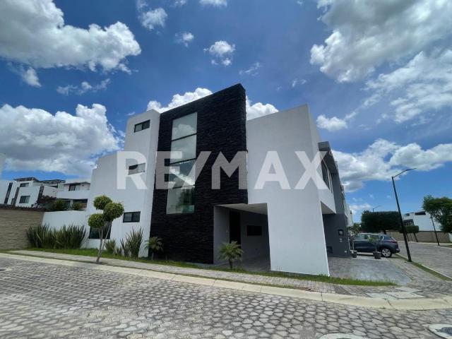 RENTA CASA EN PARQUE GUANAJUATO LOMAS DE ANGELOPOLIS