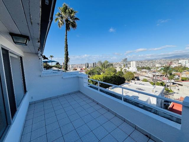 Renta casa en Privada Chapultepec Hipodromo Colegio La Paz Vistas 3 Recámaras!