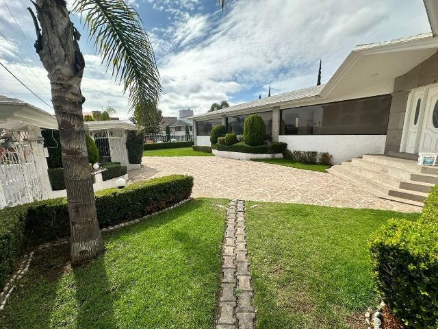 Renta Casa en Sayavedra con Alberca