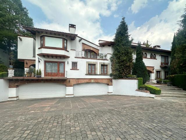Renta Casa Estilo Mexicano Club de Golf Los Encinos ? 800 m? de Jard?n, 4 recamaras