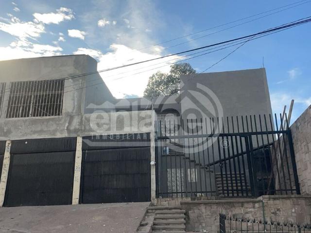 Renta casa Lomas del Sahuatoba