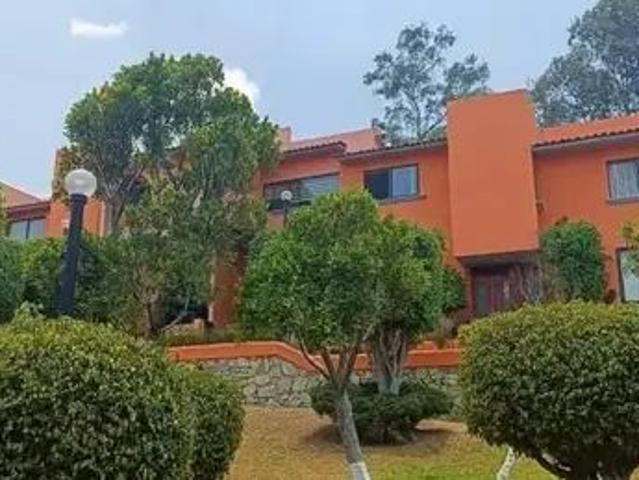 Renta Casa Paseos Bosque Con Jardin Propio Y Vigilancia