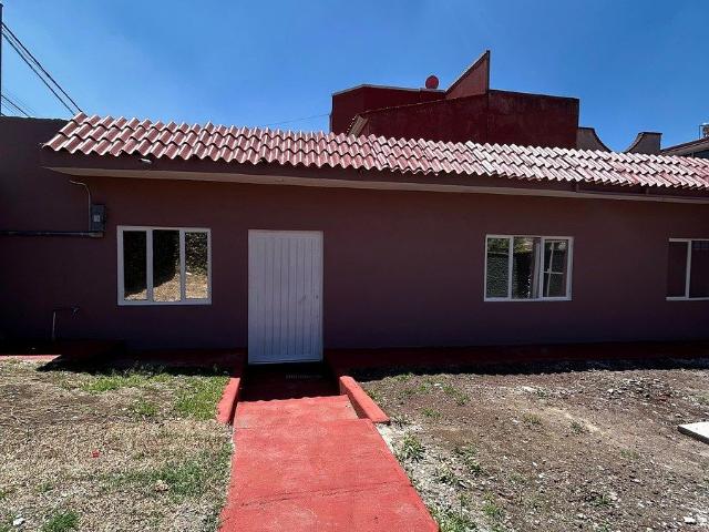 Renta Casa para Oficinas en Lomas Lindas, 1ra sección