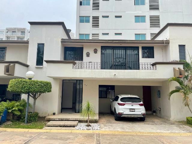 Renta casa Priv Paraíso Villahermosa