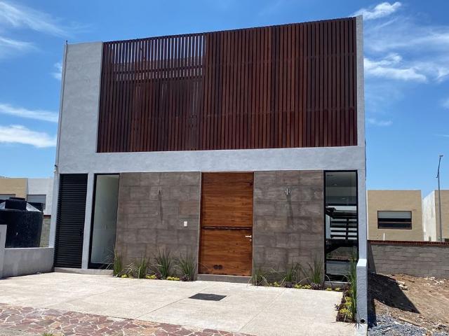 RENTA CASA QUERÉTARO ALTOZANO