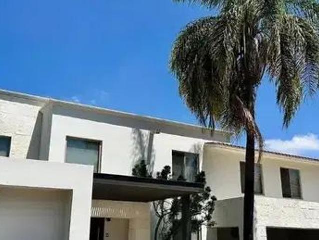 Renta Casa Residencia Privada Seguridad Alberca Huertas El C