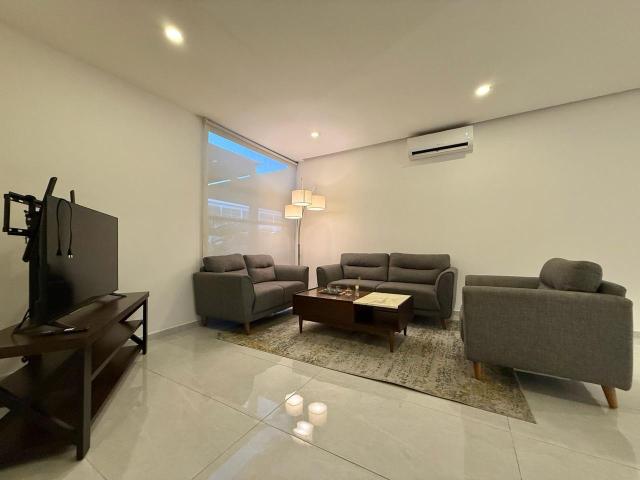 Renta Casa Residencial Aqua Av. Huayacan