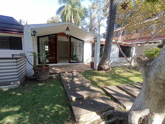 Renta casa un nivel en Fraccionamiento