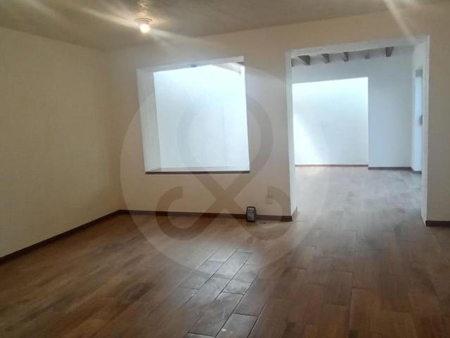 Renta Casa 3 Habs con posibilidad de una 4ta Hab con Terraza en Condominio Villa Alta