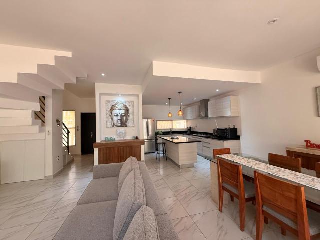 RENTA Casa 3 rec?maras en Privada Malaga Playa del Carmen