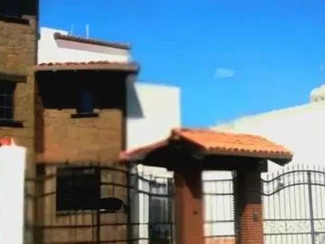 Renta Casa 3 Rec Con Vestidor Y Baño Completo, Cto De Servic
