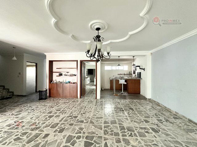 Renta | Casa 4 habitaciones Amplios espacios Fraccionamiento Costa de Oro