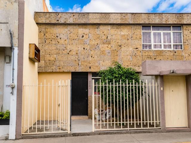 RENTA CONSULTORIO U OFICINA EN CALLE NIETO AL CENTRO DE LA CIUDAD GE