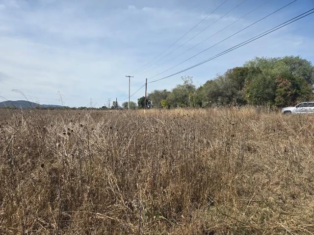 Renta de Terreno Comercial en Pedro Escobedo, Querétaro, Cerca de Carretera 57