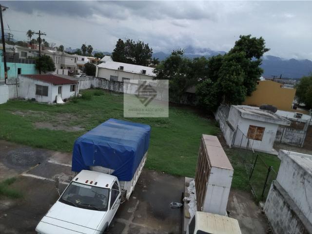 RENTA DE TERRENO EN MITRAS NORTE