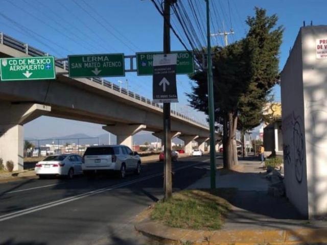 Renta de Terreno en Esq. Av. Las Torres en Metepec, Edo. Mex
