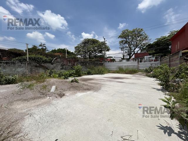 Renta de terreno sobre Avenida D?az Ordaz, Cuernavaca, Morelos?Clave 5833