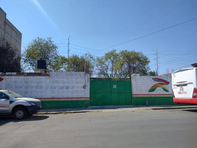 Renta de terreno uso comercial en Toluca, Edo de M?xico