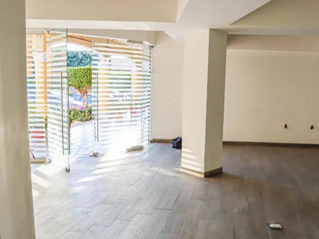 Renta de amplio local en Cuernavaca