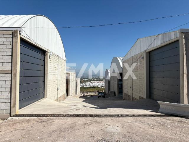 Renta de Bodega Comercial en Los Angeles, Corregidora, Queretaro
