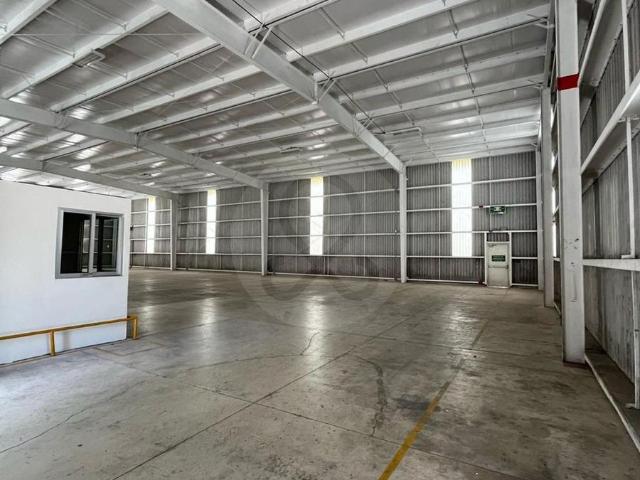 Renta de Bodega Um?n de 710 m2