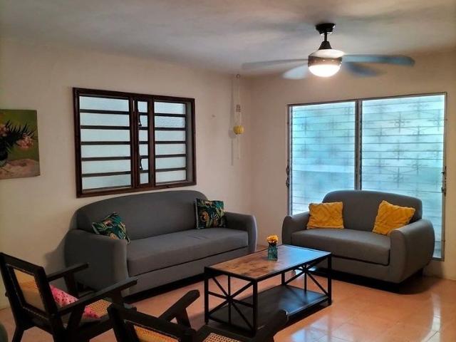 RENTA DE CASA AMPLIA CON PANELES SOLARES EN EL CENTRO DE MERIDA, YUCATÁN