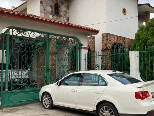 Renta de Casa Amueblada