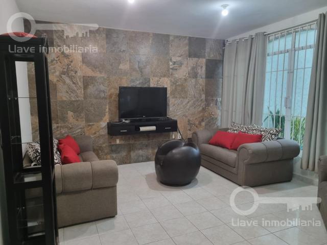 Renta de Casa Amueblada con 3 habitaciones en Calle Francisco López Lara #235, Col. Emiliano Zapata, Coatzacoalcos, Ver
