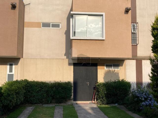 Renta de casa amueblada en Toluca, ubicada en el fraccionamiento Las Misiones DV 13025