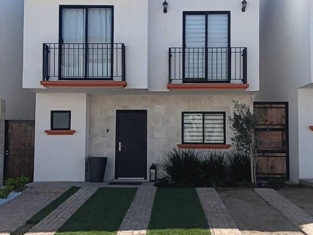 RENTA DE CASA AMUEBLADA EN VIÑEDOS DEL MAR EL SAUZAL B.C