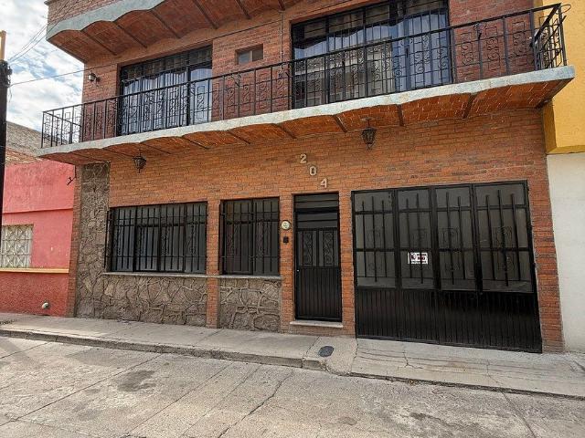 RENTA DE CASA AMUEBLADA EN ZONA CENTRO