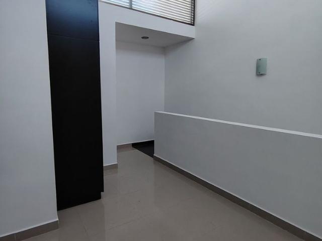 CASA EN RENTA AMUEBLADA EN PRIVADA EN ALTABRISA, CON ALBERCA