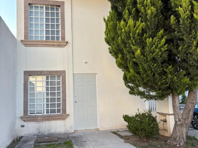 RENTA DE CASA AMUEBLADA EN SAN GERARDO