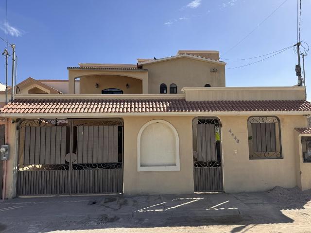 RENTA DE CASA CENTRICA, PRIVADA COLOSIO