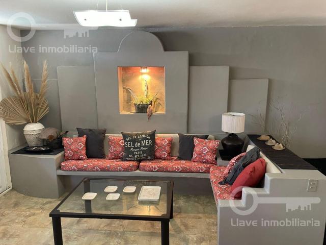 Renta de Casa con 2 habitaciones y Amueblada en Av. Bellavista, Col. Centro, Coatzacoalcos, Ver
