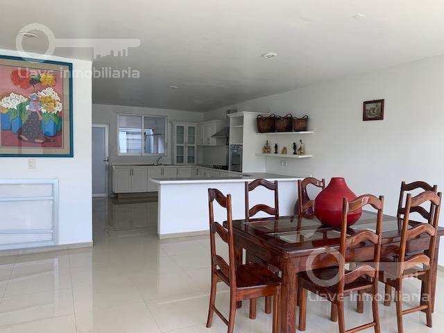 Renta de Casa con 3 habitaciones en calle Gilberto Aceves, Fracc. Paraíso, Coatzacoalcos, Ver