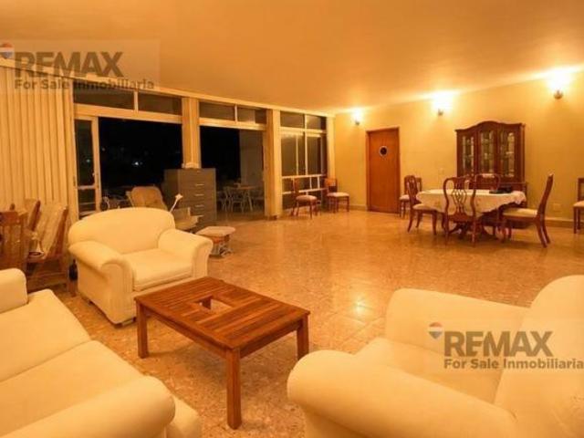 Renta de casa con alberca en la Col. Miraval, Cuernavaca, Morelos…Clave 6262