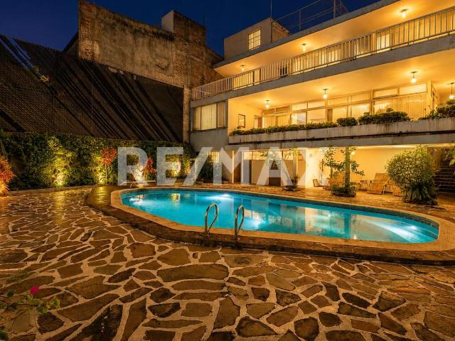 Renta de casa con alberca en la Col. Miraval, Cuernavaca, Morelos. Clave 6262