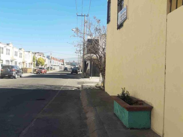 Renta de casa con calentador solar