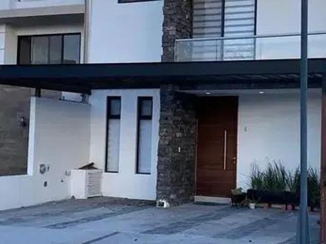 Renta De Casa Dentro De Fraccionamiento Cañadas Del Arroyo, Corregidora Querétar