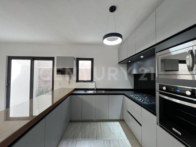 Renta de Casa en Manantiales Residencial