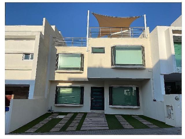 RENTA DE CASA EN MILENIO III